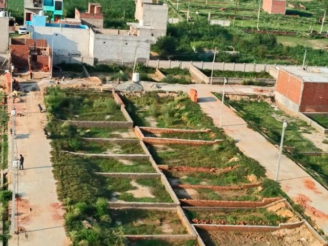 Defence Empire 89 Sq.Yd. Plot in Surajpur Greater Noida Listing ID: #9382