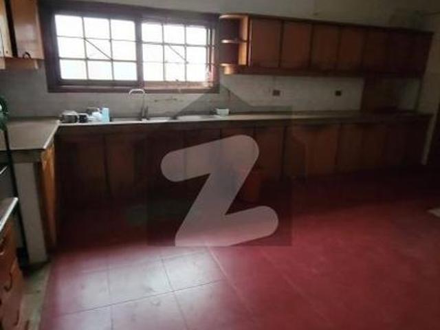 Defence 1000 Yards Bungalow For Rent DHA Phase 5