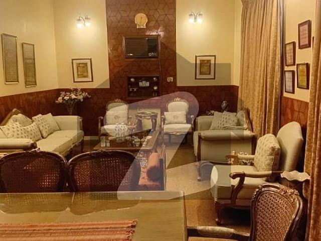 Defence 10 marla immaculate coundition red brick bungalow ideal location in dha phase 3
