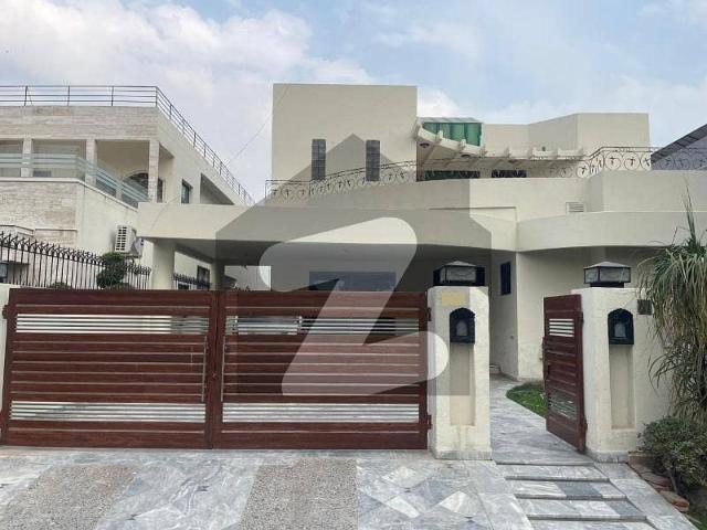 Defence 1 Kanal Used Well Maintained Owner Build Bungalow Solid Construction Next To Sector Park Cheapest Price