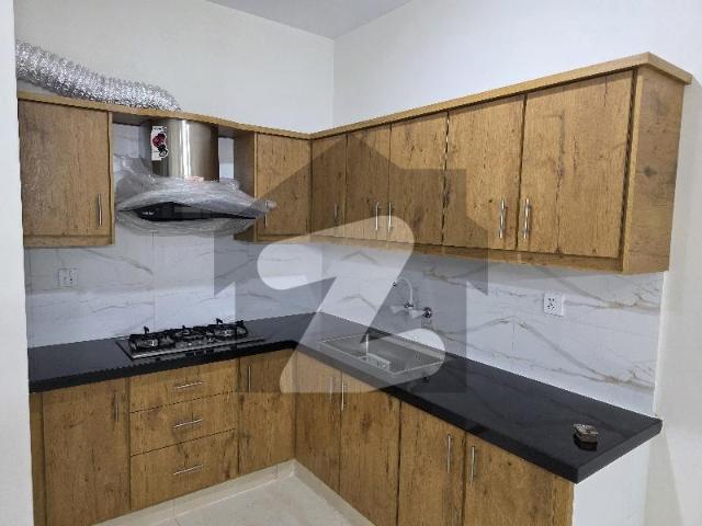 Defence 2 bedrooms apartment first floor 3 washrooms 900 square feet ittehad commercial phase vi fully renovated ready to move babar 0321 2107 rent 95,000 ittehad commercial area