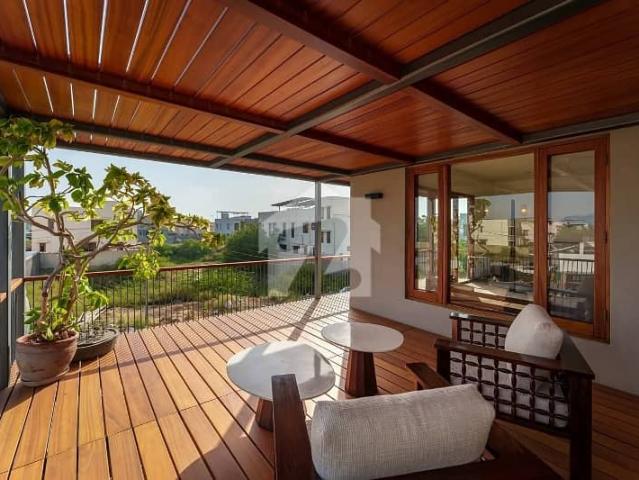 Defence 500 Viii West Open Top Class Designer House