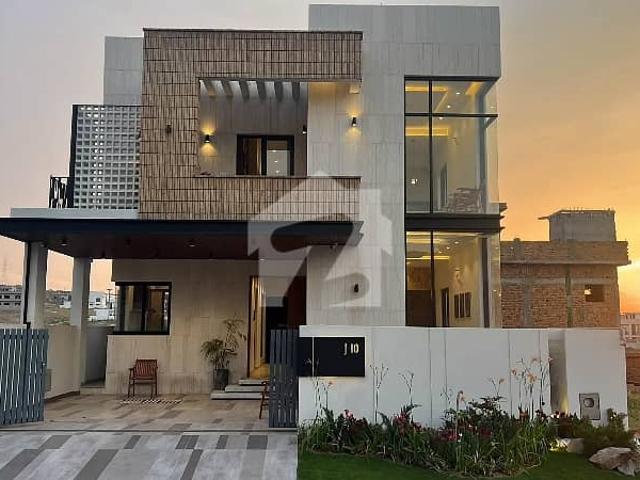 Defense Phase 5 Islamabad 10 Marla Designer House Available For Sale