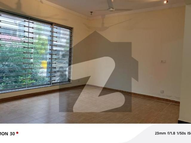 Defense Villa Is available for Rent in DHA phase 1 sector F DHA Phase 1 Defence Villas