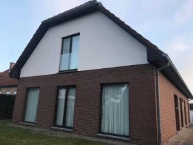 Degelijke, ruime woning met 2 woonentiteiten ook dienstig a