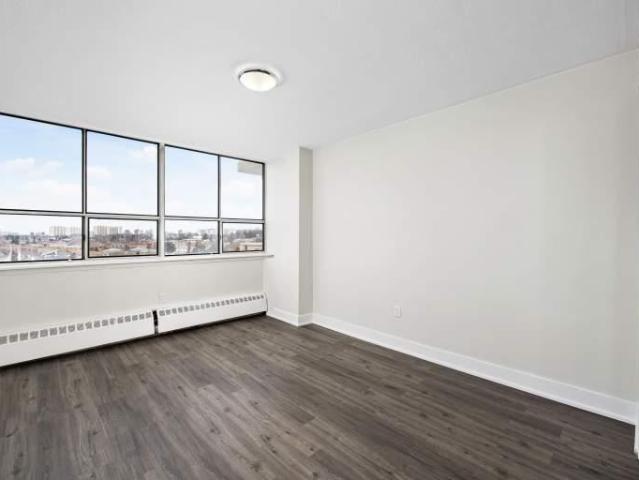 DeHaviland Court 2 Bedroom Apartment for Rent at 3390 Keele St, Toronto, ON M3J 1L6 York Univeristy Heights
