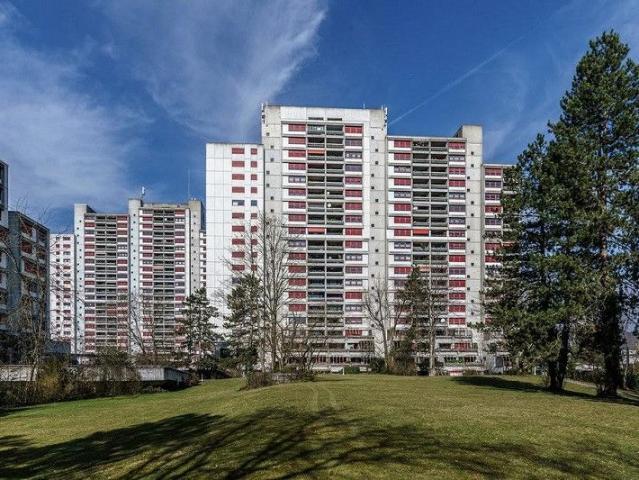 Dein neues Zuhause mit Weitblick 4.5 Zimmer im 5. OG der Liebrüti