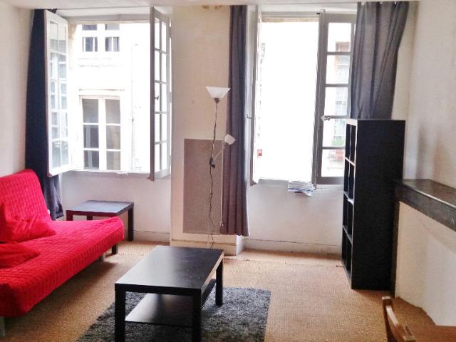 DEJA VENDU PAR HUGO IMMOBILIER et ASSOCIES ! EXCLUSIVITE ! BORDEAUX PORTE DE BOURGOGNE IMMEUBLE 4 LOTS LOUES MEUBLES EN SECTEUR SAUVEGARDE !