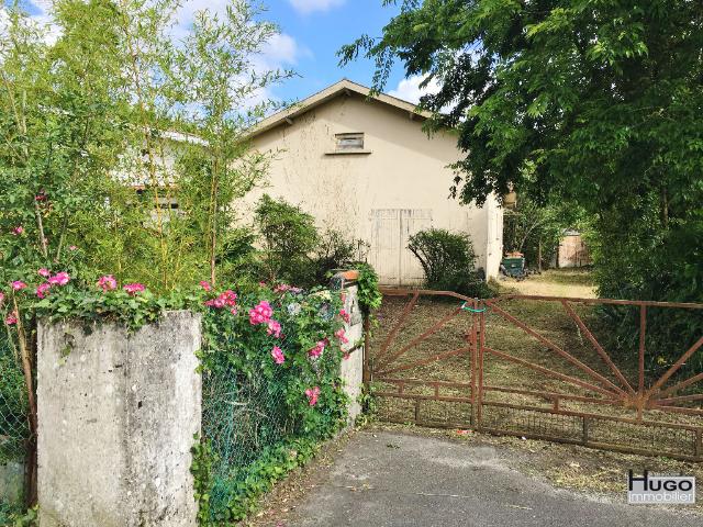DEJA VENDU PAR HUGO IMMOBILIER et ASSOCIES ! EXCLUSIVITE ! VILLENAVE D'ORNON / PROCHE MAIRIE MAISON A RENOVER DE 91M2 AVEC GARAGE ET JARDIN DE 480M2. AGRANDISSEMENT POSSIBLE !