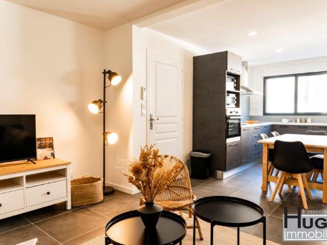 DEJA VENDU PAR L'AGENCE ! TALENCE TRAM B: ROUSTAING IMMEUBLE EN COLOCATION DE 6 CHAMBRES ENTIEREMENT RENOVE ET MEUBLE REVENU LOCATIF ANNUEL DE 47.000euros !