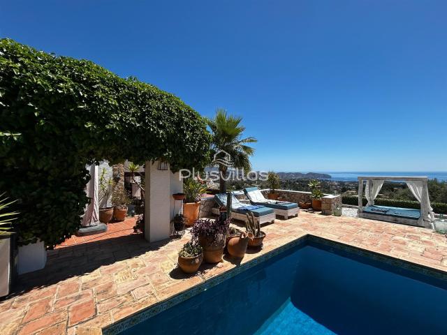 Déjese seducir por esta espectacular finca rústica totalment. 469m² Benissa