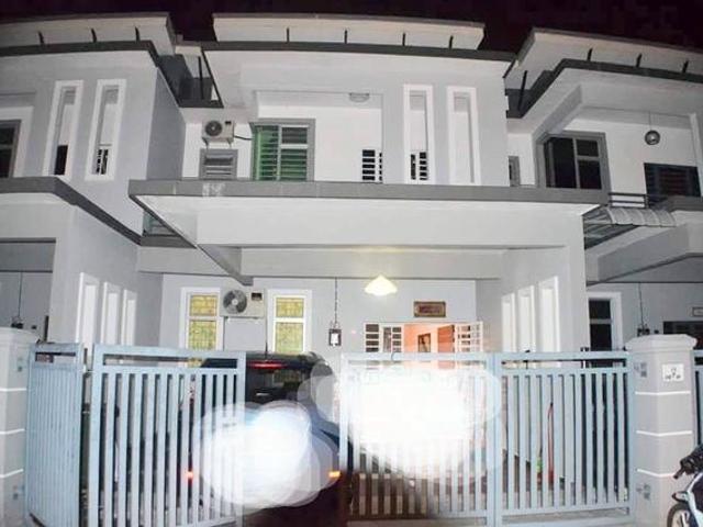 Dekat Aeon Ayer keroh Double Storey Terrace Tmn Merak Mas