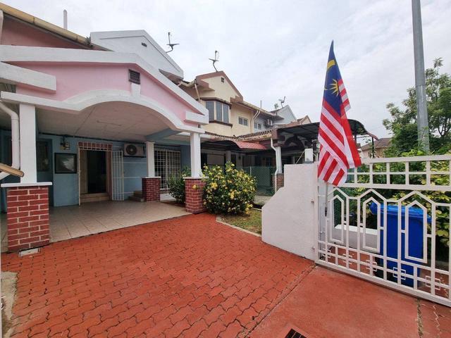 DEKAT HOSPITALJalan Platinum Seksyen 7 Double Storey Terrace