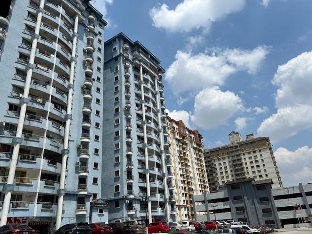 Dekat LRT Vista Angkasa Bangsar South Jalan Kerinchi Kuala Lumpur