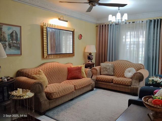 DEKAT SEKOLAH 20x70 Double Storey Seksyen 20 Shah Alam near Sek 19