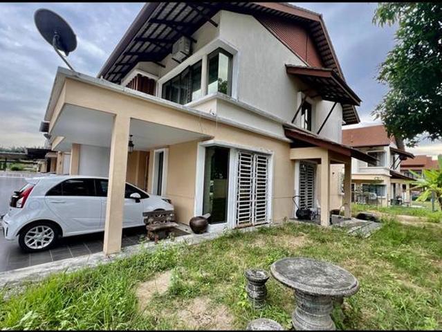 DEKAT SURAU CORNER LOT FACING OPEN 2 Sty Laman Bakawali Seriemas Nilai