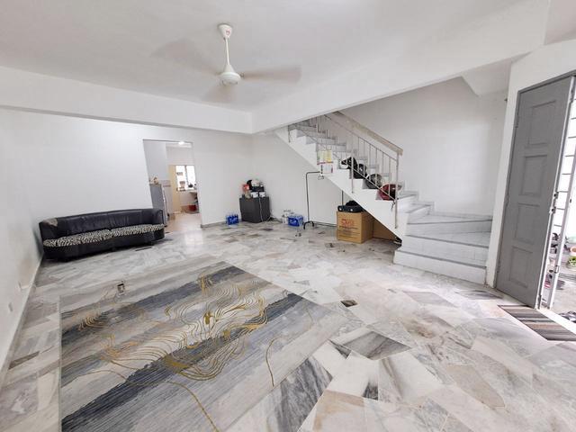 DEKAT SURAUDouble Storey Sungai Ramal Dalam Kajang