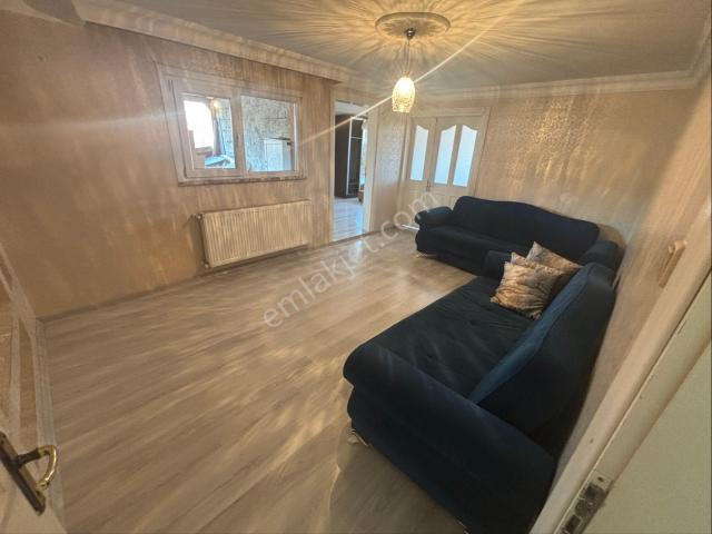 Delta’dan Şükrübey’de 3+1 Sağlam Binada 150m2 Kiralık Teras Katı Daire