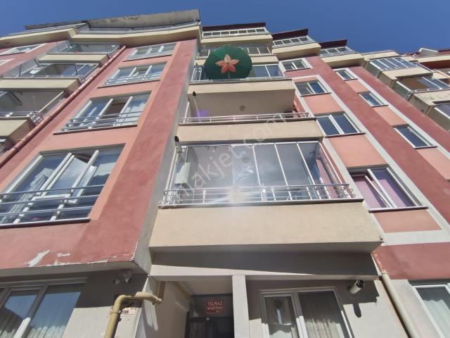 Delta Gayrimenkulden Merkezde Satılık 3+1 Fırsat Daire!