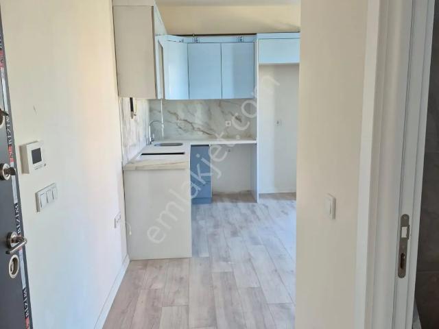 Delux'den Atatürk Mah.'de Resmi Kurumlara Yakın Lux 1+1 Kiralık