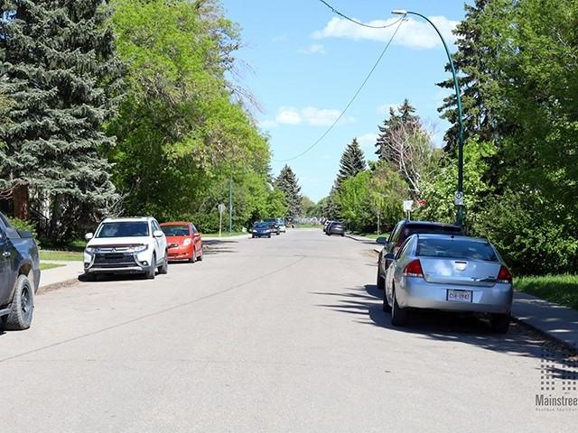 Delburn House 2 Bedroom Apartment for Rent at 1419 17 Ave Nw, Calgary, AB T2M 0R4 Capital Hill