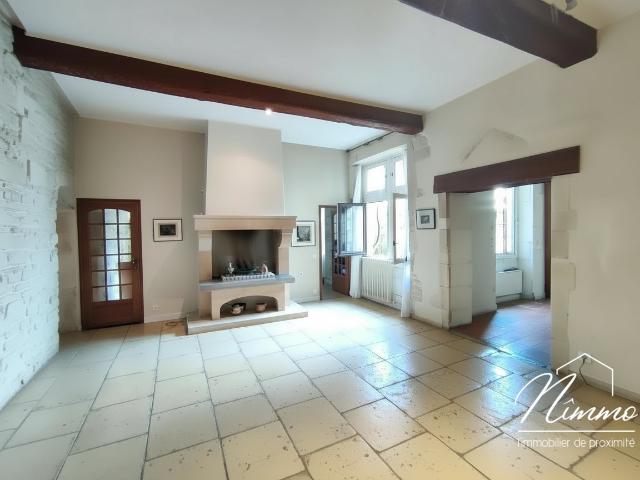 DELEGATION NIMES ECUSON MAIRIE APPARTEMENT T4 GARAGE CAVE