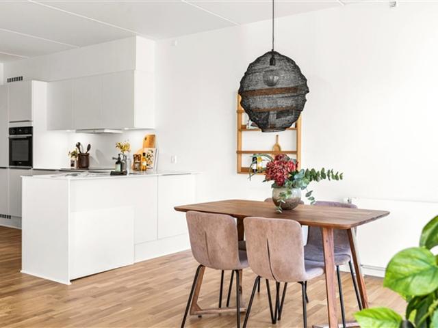 Delevenlig lejlighed søger lejer, Odense SV, Fyn