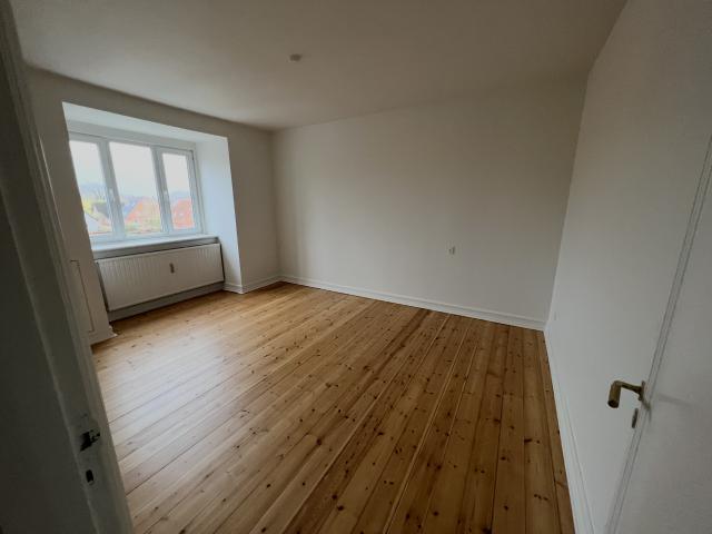 Delevenlig 3 værelses på Østerbro med stort køkken alrum