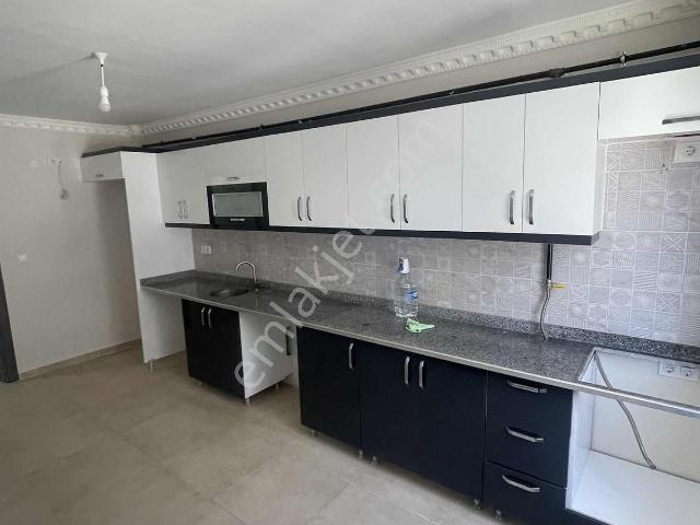 Delfa Yapı İnşaat Tan Kiralık 2 + 1 Site İçerisinde 110 Metre²
