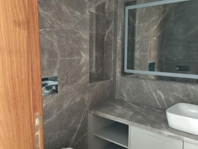 Delhi Heights 3 Bedroom 250 Sq. Yd. Builder Floor in Gazipur Delhi Listing ID: #10019