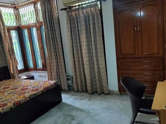 Delhi Heights 4 Bedroom 300 Sq. Yd. Apartment in Gazipur Delhi Listing ID: #10013
