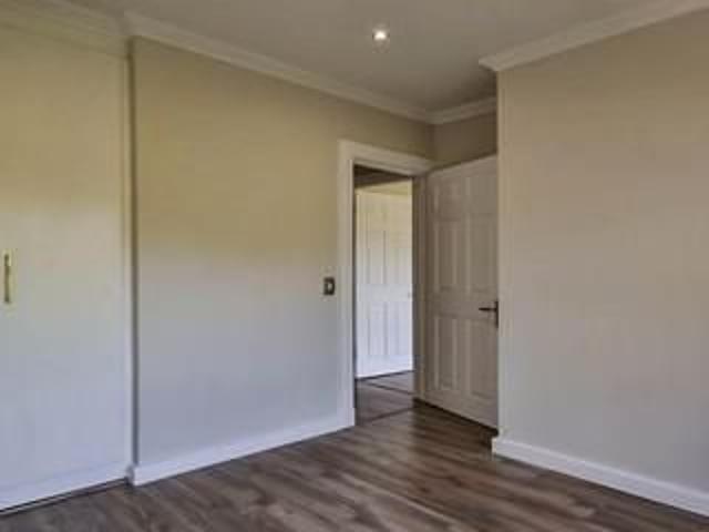 Delightful private duplex townhouse in kindlewood estate