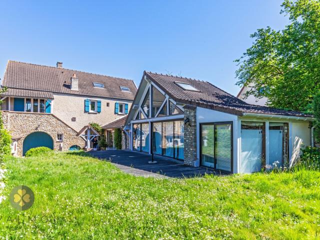 DEPT Yvelines 78 La Queue Lez Yvelines + A vendre Maison 5 chambres 285 m2