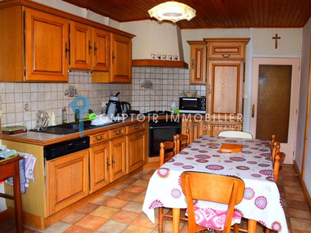 Dépt. 07 A VENDRE Secteur COUCOURON Maison de Village ré