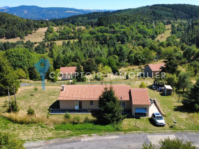 Dépt. 07 A VENDRE Secteur COUCOURON Villa de 2005 de 130 m2 Parcelle de 1.708 m2