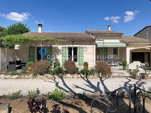 Dept 84 Maubec Maison de plain pied avec piscine 120m² Maubec