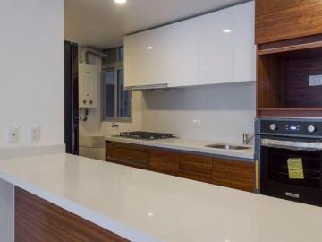 Depto con enorme balcón en City Towers Green