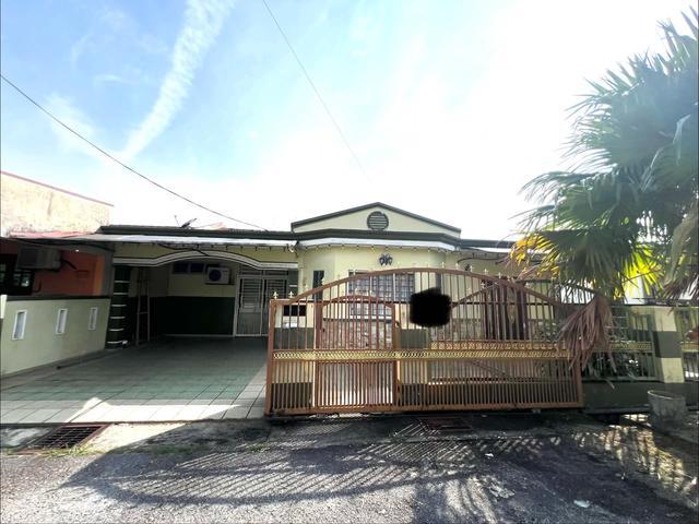 DEPAN SURAU Single Storey SemiD Taman Pancor Jaya Paroi Senawang