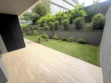 Departamento 1 dormitorio con jardín privado