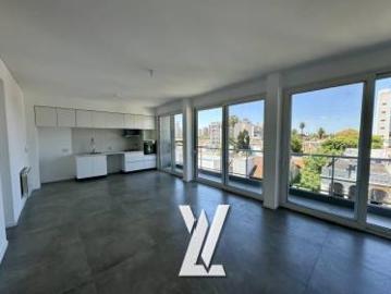Departamento 4 amb en venta en Bernal centro c/cochera y baulera