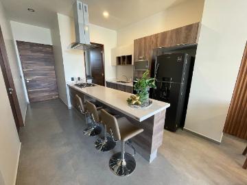 Departamento con EXCELENTE ubicación en Jardines del Sol