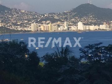 DEPARTAMENTO CON VISTA A LA BAHIA EN LAS PLAYAS