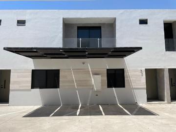 Departamento Amueblado con 3 Recámaras. Colonia Navarro, Torreón, Coahuila