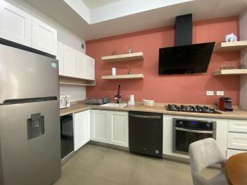 Departamento AMUEBLADO en RENTA en Mitras Centro AMO Living cerca HU