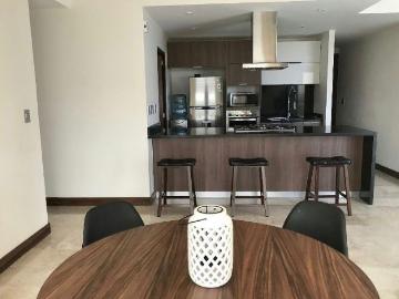DEPARTAMENTO AMUEBLADO EN RENTA EN ICONIA CUBOS