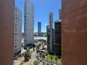 Departamento nuevo amueblado en renta en zona Andares, Legacy Tower
