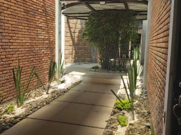 Departamento Amueblado en Renta – Planta Baja en Metepec
