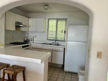 Departamento amueblado en venta a 150 m del mar