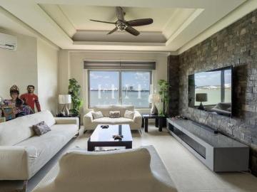 Departamento Amueblado en Venta en Isla Dorada de 3 Recámaras con Casa Club