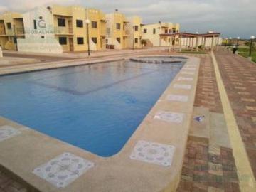 Venta de Departamento Amoblado en Urb. Portón del Mar, Norte de Playas M.H